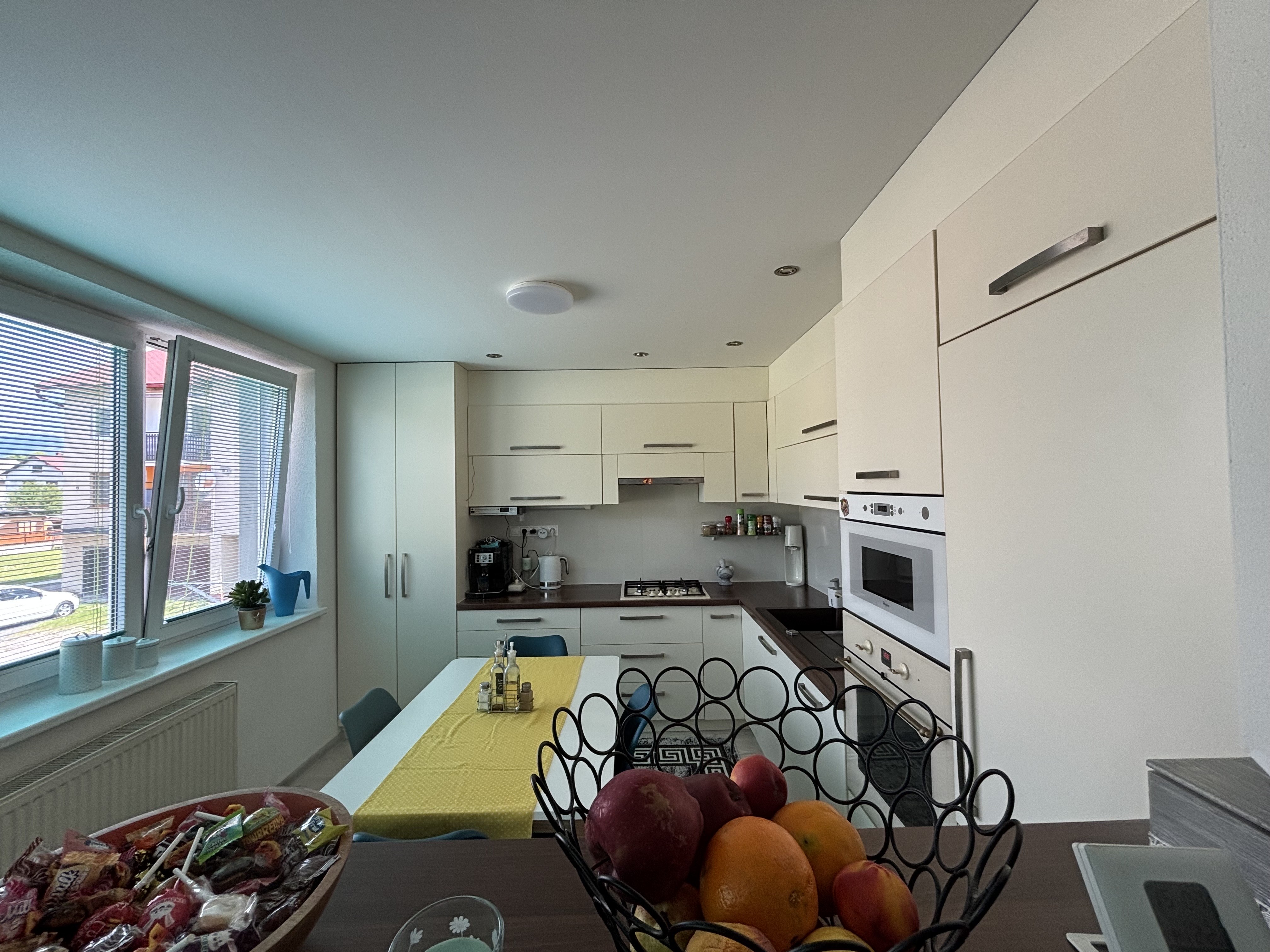 PREDANÉ , 3 IZBOVÝ BYT S  VL. KÚRENÍM A GARÁŽOU, MLYNICA